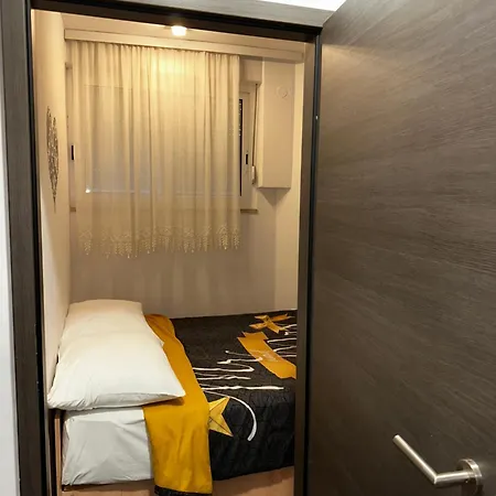 Apartman Fox Split Exterior photo